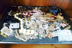 0170-Tray-of-Costume-Jewellery