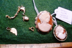 0417-2-Yellow-Metal-Cameo-Brooches-etc