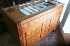 0444-Wooden-Cased-El-Cid-Jukebox-with-Records