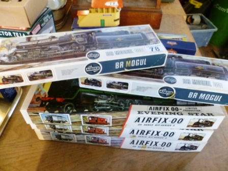 0078-5-Vintage-Boxed-Airfix-Train-Models