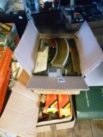 0082-Box-Assorted-Train-Track-Models-etc