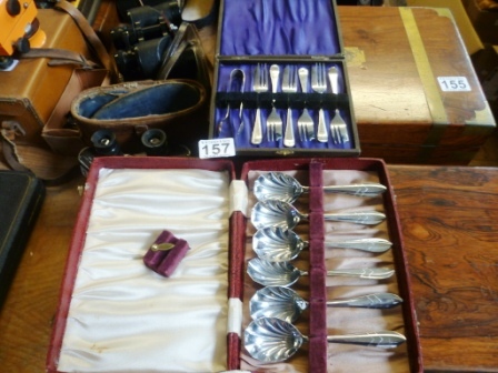 0157-Cased-Cutlery