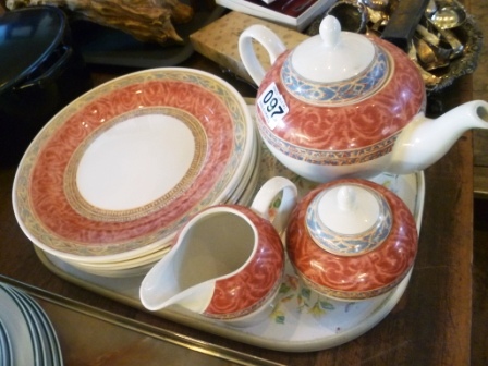 0260-Churchill-Tea-Set-and-Plate