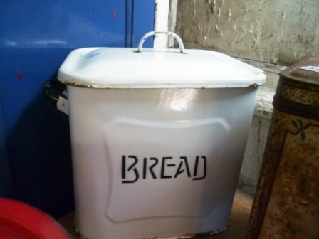 0310-White-Enamel-Bread-Bin