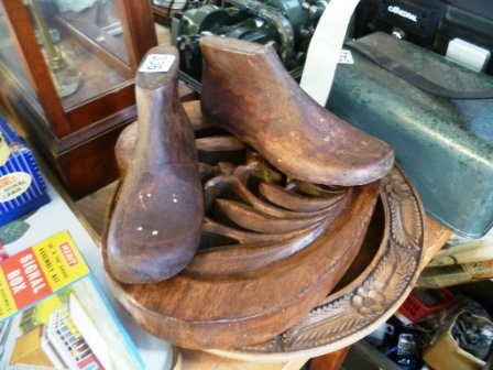 0336-Wooden-Bowl-Shoe-Lasts-etc