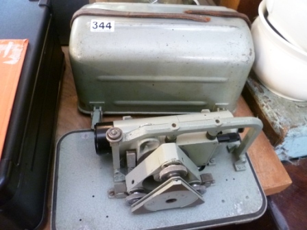 0344-Surveyors-Level-in-Case