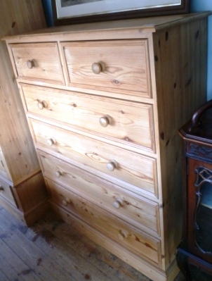 0433-Modern-Pine-Chest-of-Drawers-4L-2S