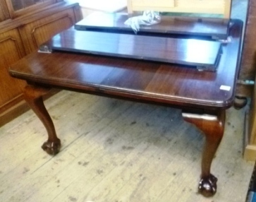 0437-Mahogany-Wind-Out-Dining-Table-Ball-and-Claw-Feet