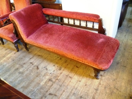 0477-Antique-Chaise-Longue