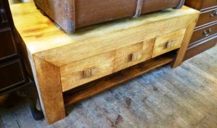 0479-3-Drawer-Modern-Coffee-Table
