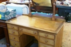 0482-Kneehole-Mirror-Backed-Dressing-Table