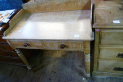 0506-Pine-2-Drawer-Washstand