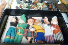 0044-Dolls-in-National-Costume