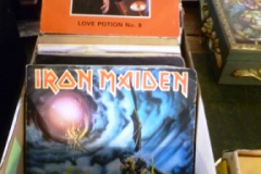 0079-Box-of-Assorted-70s-80s-Rock-Singles