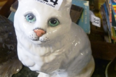 0124-White-Beswick-Cat-8-Inches-High