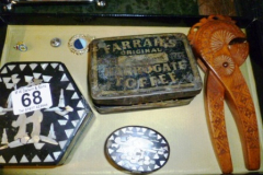 0068-Nutcrackers-Inlaid-Box-and-Dominoes
