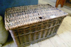 0211-Vintage-Fishing-Basket