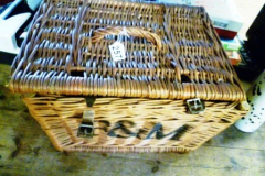 0257-Fortnum-and-Mason-Wicker-Picnic-Hamper