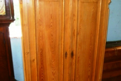 0437-Antique-Pine-Double-Wardrobe