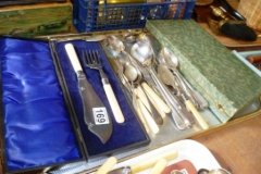 169-Tray-of-Boxed-and-Loose-Cutlery