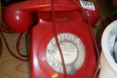 301-Vintage-Red-Telephone