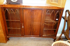 451-Display-Cabinet-with-Glass-Front-Sections-with-Cupboard-Between