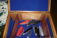 031-Box-of-Assorted-Penknives