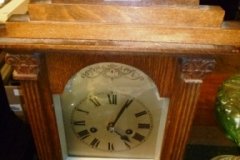 057-Oak-Cased-Mantle-Clock