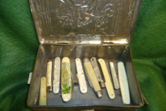 068-10-Penknives-in-Tin-2