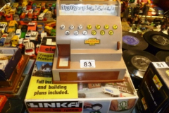 083-Childs-Casdon-Cash-Till-and-Boxed-Building-Blocks