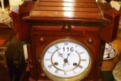 116-Oak-Cased-Mantle-Clock