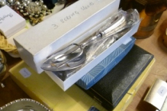 159-Boxed-and-Loose-Cutlery