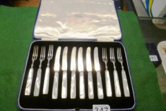 347-Boxed-Set-of-Silver-and-Mother-of-Pearl-Knives-and-Forks
