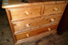 427-Pine-Chest-of-Drawers-2L-2S-2