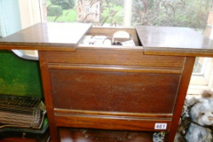 461-Sewing-Table-and-Contents