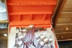 0145-Gilt-Decorated-Canteen-of-Cutlery