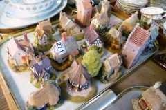 0271-Assorted-Lilliput-Lane-Cottages-etc