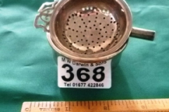 0368-Silver-Tea-Strainer-and-Holder