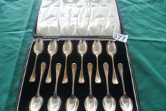 0377-Set-of-12-Silver-Teaspoons-in-Case
