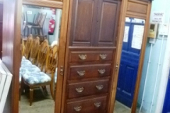 0423-Antique-Mirror-Fronted-Wardrobe-4-Drawers-to-Centre