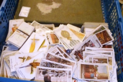 041-Box-of-Cigarette-Cards