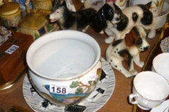 158-3-Dogs-Plant-Holder-and-Plate