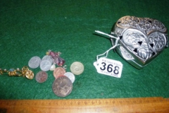 368-Plated-Heart-Shaped-Container-with-Coins-and-Jewellery