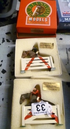 0033-2-Boxed-Burlington-Show-Jumping-Models