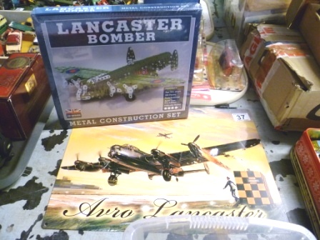 0037-Metal-Lancaster-Bomber-Model-Kit-and-Plaque