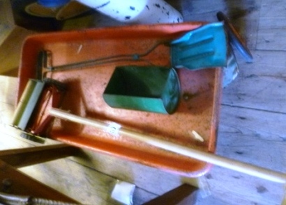 0050-Vintage-Childs-Metal-Trolley-and-Toy-Lawnmower
