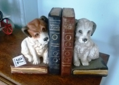 0076-Pair-of-Dog-Figure-Bookends