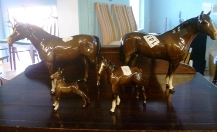 0145-2-Large-Beswick-Brown-Horses-1-AF-and-2-Beswick-Foals