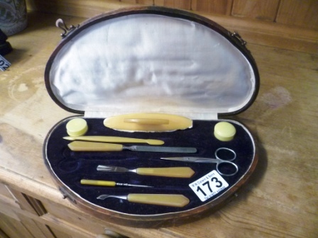 0173-Vintage-Vanity-Box