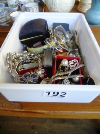 0192-Costume-Jewellery-etc